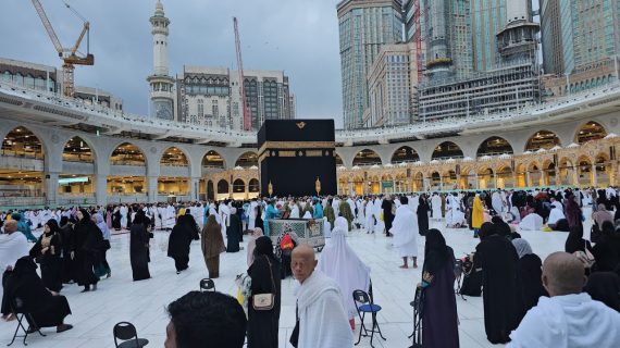 Apa Itu Tawaf? Mengenal Tata Cara, Jenis, dan Syarat Sahnya