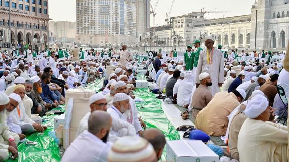 Puasa di Mekkah Berapa Jam? Simak Pembahasannya!
