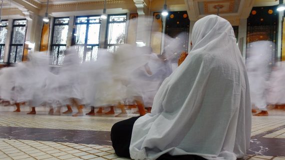 Persiapan Umroh Pertama Kali untuk Wanita: Mental, Fisik, hingga Administratif