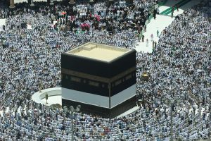 Umroh Akhir Tahun: Keunggulan, Persiapan, hingga Tips Memilih Travel