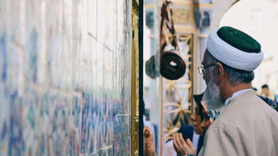 Keistimewaan Malam Nisfu Sya’ban: Waktu Terbaik untuk Mengetuk Pintu Langit